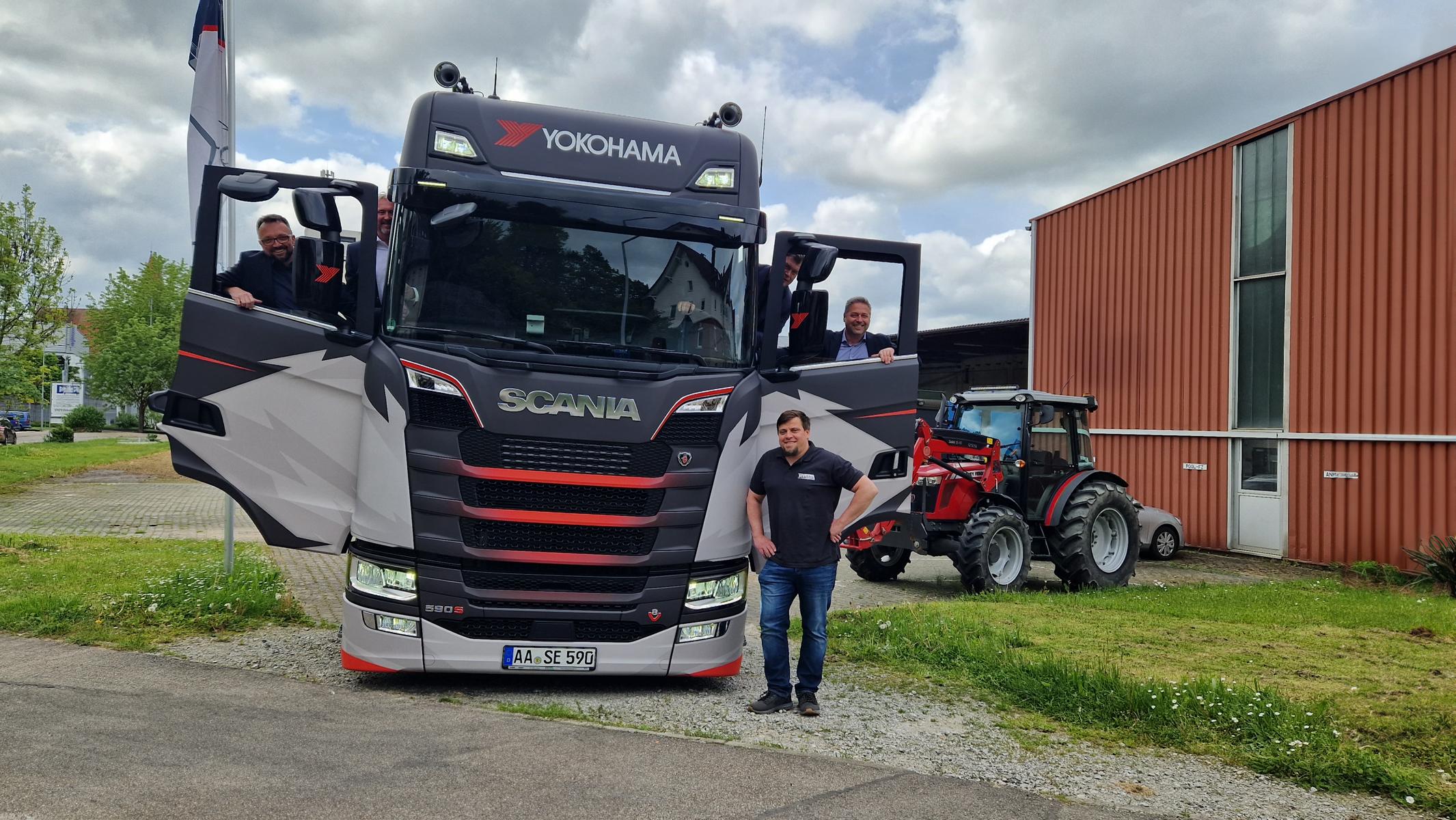 STEBAG präsentiert den neuen Scania V8 mit exklusivem Yokohama